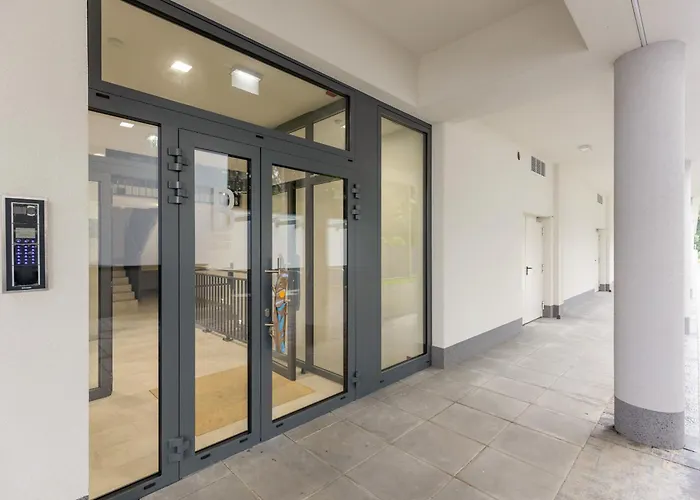 Appartement Spacious With Parking Ursus By Renters Prestige Warschau