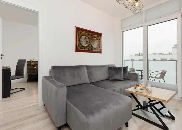 Spacious With Parking Ursus By Renters Prestige * Warschau