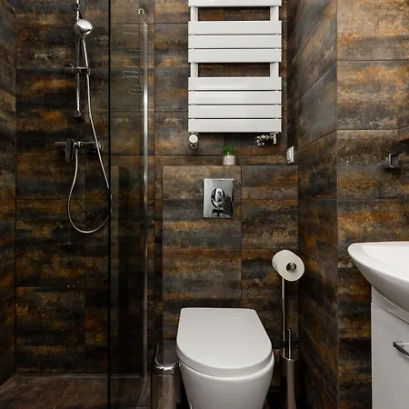 Daire Spacious With Parking Ursus By Renters Prestige