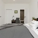 Spacious With Parking Ursus By Renters Prestige アパート