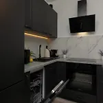 アパート Spacious With Parking Ursus By Renters Prestige ワルシャワ