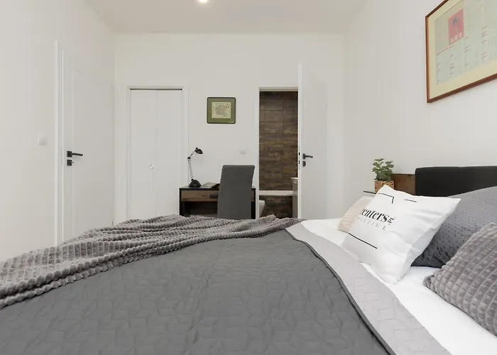 Spacious With Parking Ursus By Renters Prestige Appartement