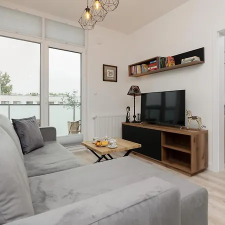 Spacious With Parking Ursus By Renters Prestige Appartement Warschau